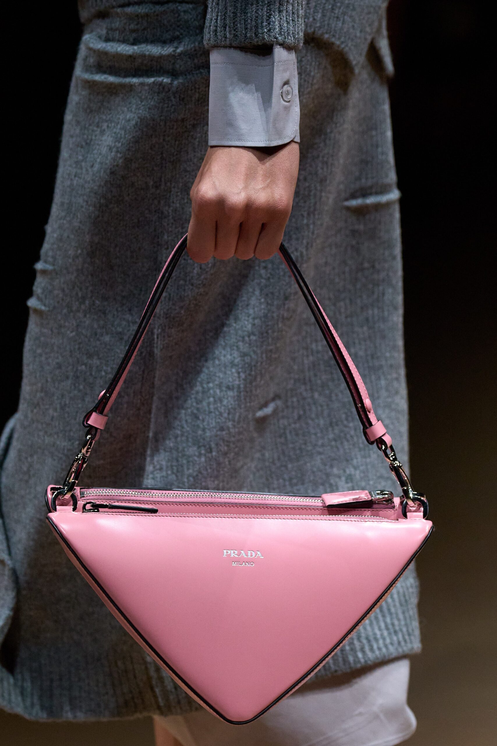 Trend 2023 Prada Triangle