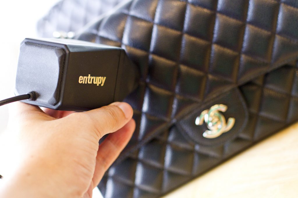 Moda Contraffatta Entrupy-Luxury-Handbag-Authentication-Technology-FAQ-1-1024x683